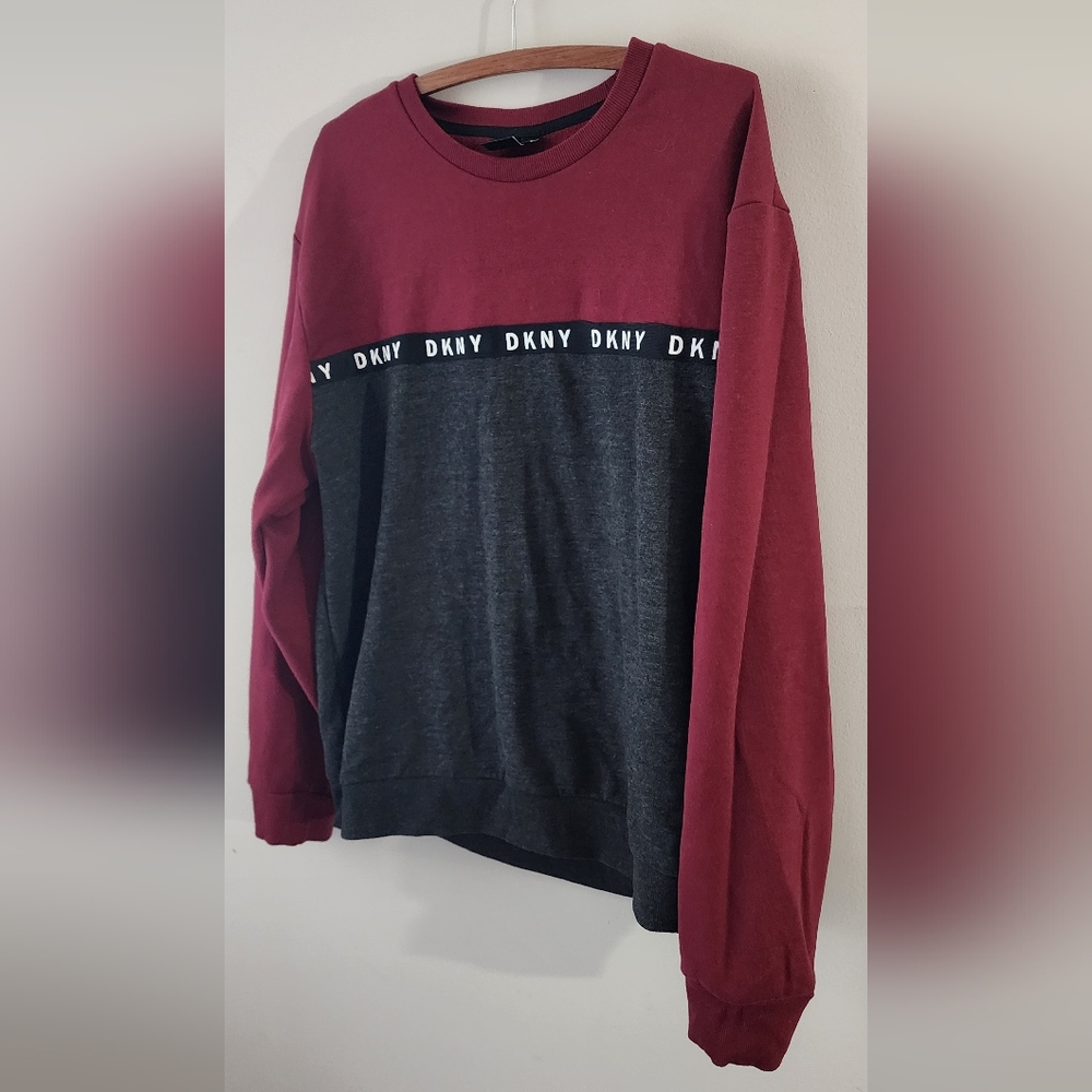 DKNY Sweater - Picture 6 of 7